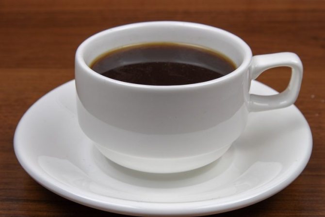 фото кофе в белой чашке