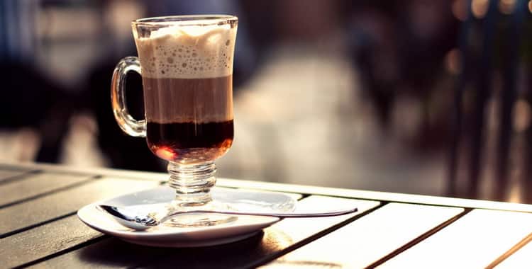 Как сделать коктейль Ирландский кофе в домашних условиях