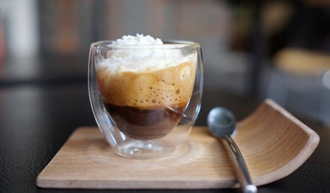 Espresso coffee Con Panna