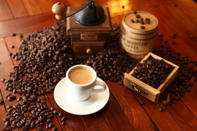 coffee and beans from Pixabay