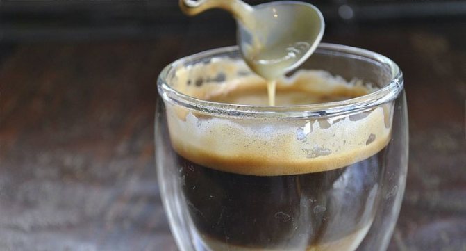 Попробуйте такой кофе с ромом и сгущеным молоком.