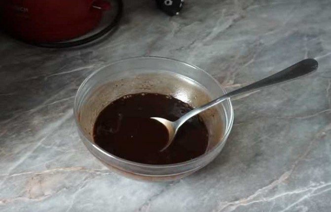 dissolve cocoa in water