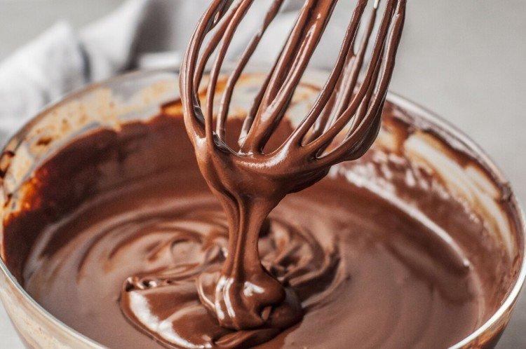 Chocolate cream for cake