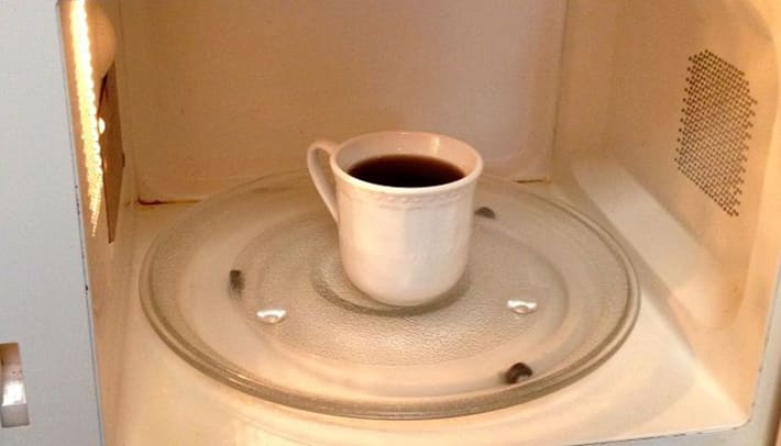 Заваривание кофе в микроволновой печи